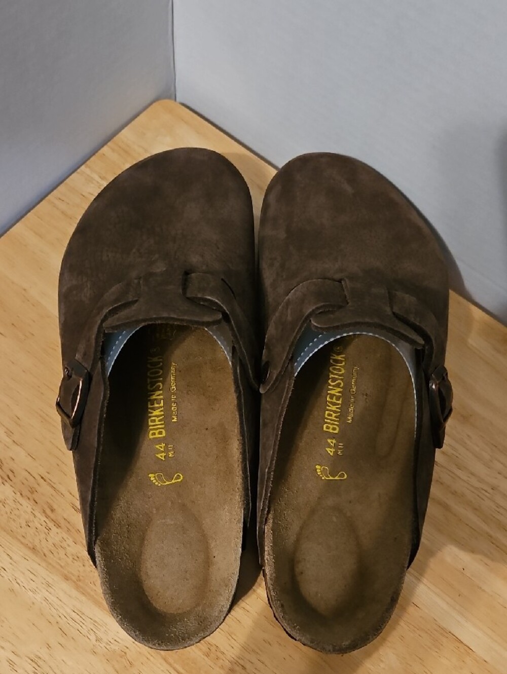 Birkenstock Men’s Boston Clog in Dark Brown Suede ,(unisex )